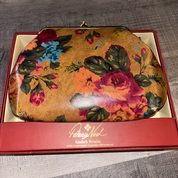 🌼Patricia Nash Floral Renna Floral Kisslock Wristlet - Picture 2 of 9